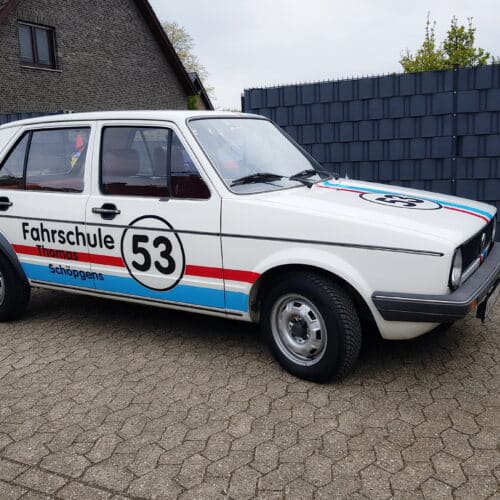Abbildung Fahrschulauto Golf 1